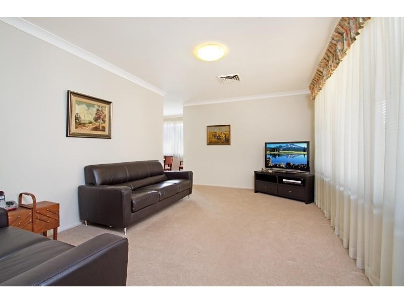 19 Bombala Street, Pendle Hill NSW 2145