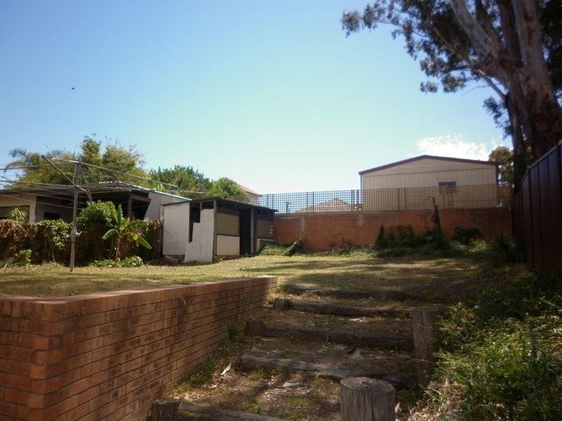 6 Levy Street, Pendle Hill NSW 2145