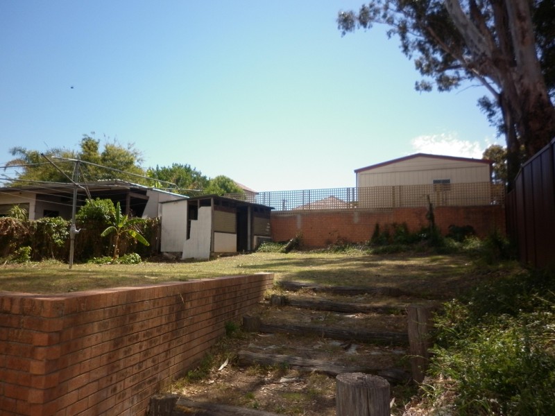 6 Levy Street, Pendle Hill NSW 2145