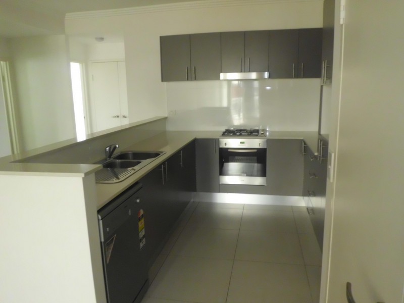 24/2-12 Civic Ave, Pendle Hill NSW 2145