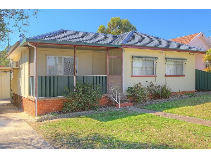63 Fulton Ave, Wentworthville NSW 2145