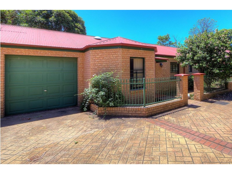 7/27 Ballandella Road, Toongabbie NSW 2146