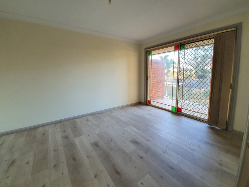 3/54 The Crescent, Toongabbie NSW 2146