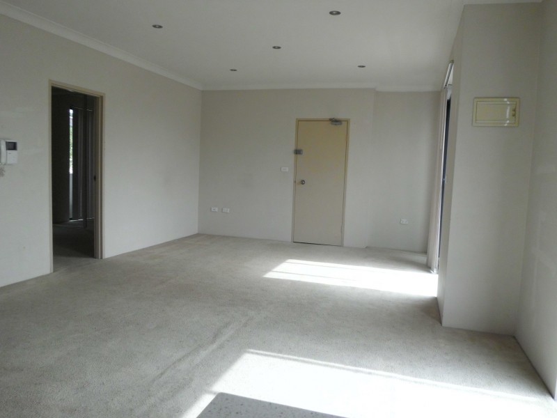 8/170 Bridge Road, Westmead NSW 2145