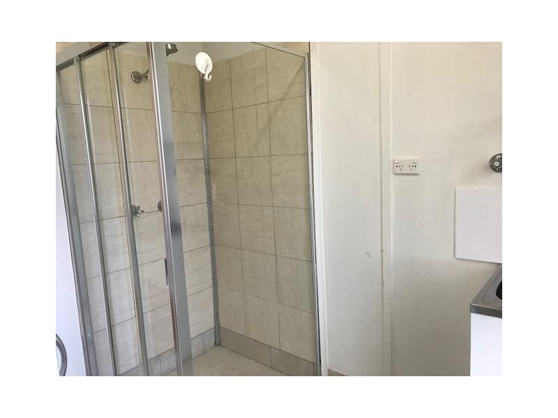 2a Bromfield Avenue, Toongabbie NSW 2146