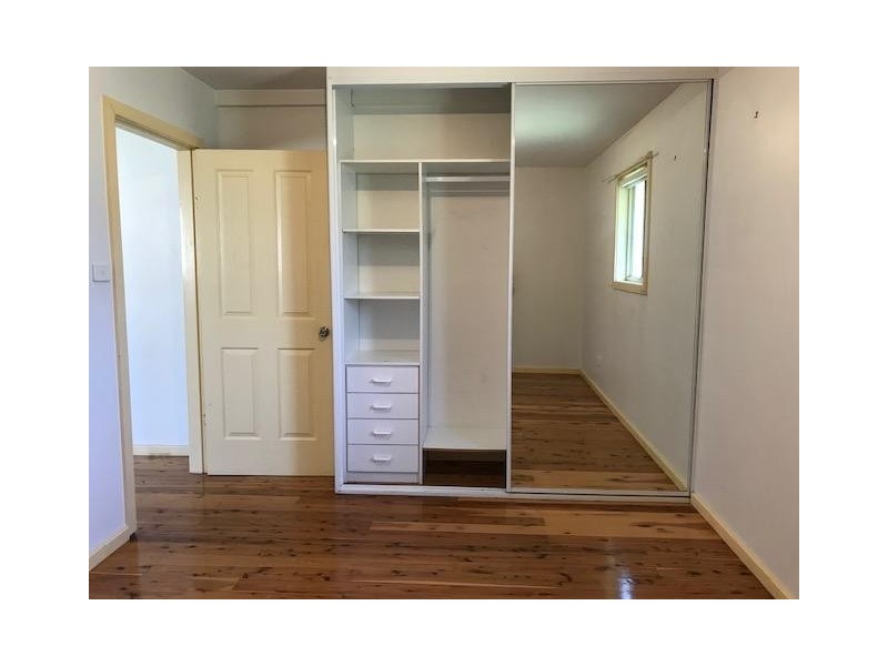 2a Bromfield Avenue, Toongabbie NSW 2146