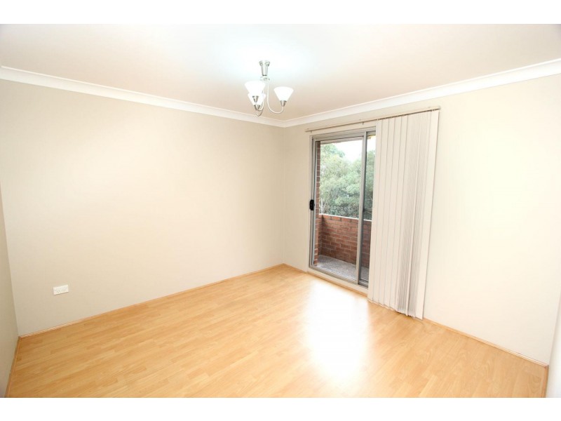 8/25-27 Lane Street, Wentworthville NSW 2145