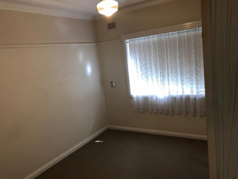 39 Bartlett Street, South Wentworthville NSW 2145