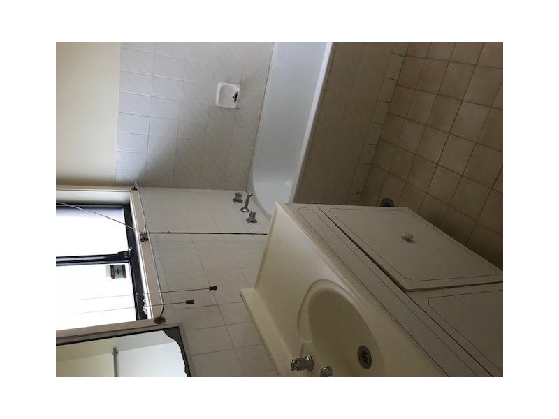 16/44 Ferndale Close, Wentworthville NSW 2145