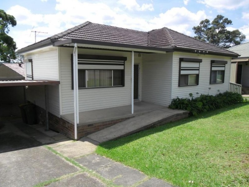 16 Emma Crescent, Constitution Hill NSW 2145
