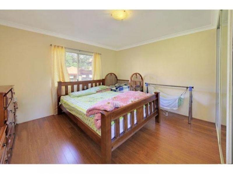 2/108 Stapleton Street, Pendle Hill NSW 2145