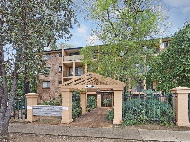 18/227-231 Targo Road, Girraween NSW 2145