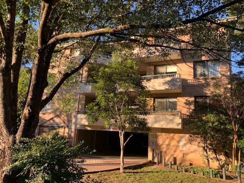 10/235 Targo Road, Toongabbie NSW 2146