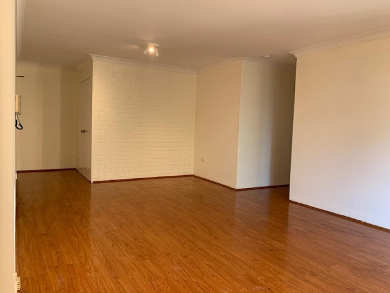 10/235 Targo Road, Toongabbie NSW 2146