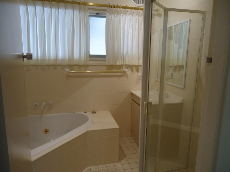 15 Tudor Ave, Blacktown NSW 2148