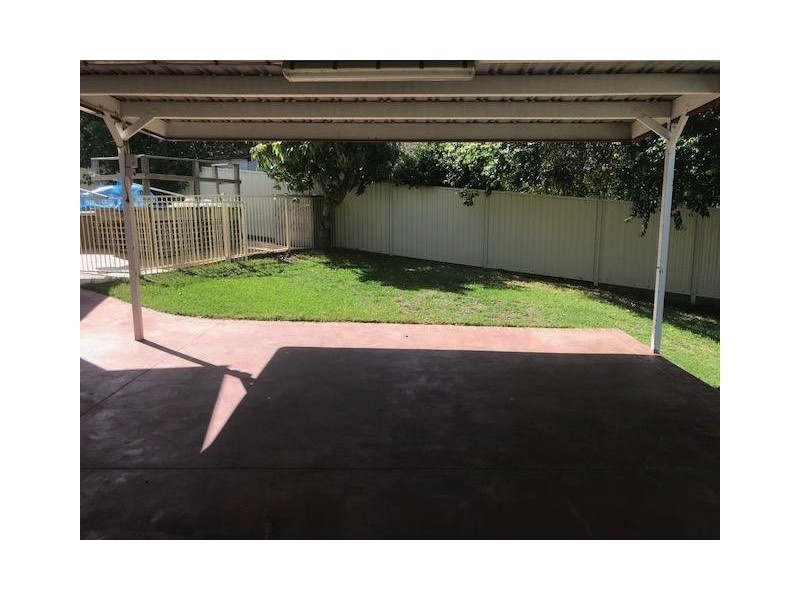 2 Potter Street, Old Toongabbie NSW 2146