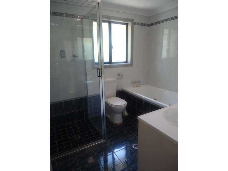 2/110 Targo Road, Girraween NSW 2145