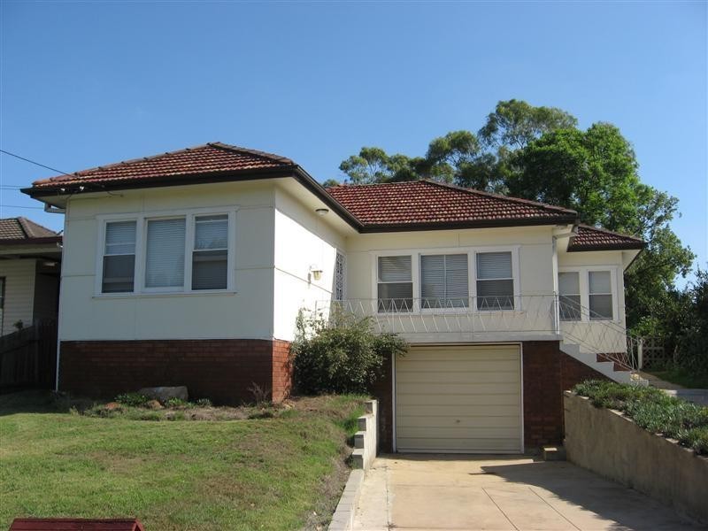 22 Boyne Avenue, Pendle Hill NSW 2145