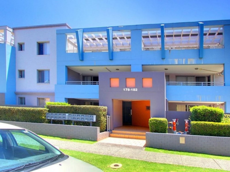 18/178-182 Bridge Road, Westmead NSW 2145
