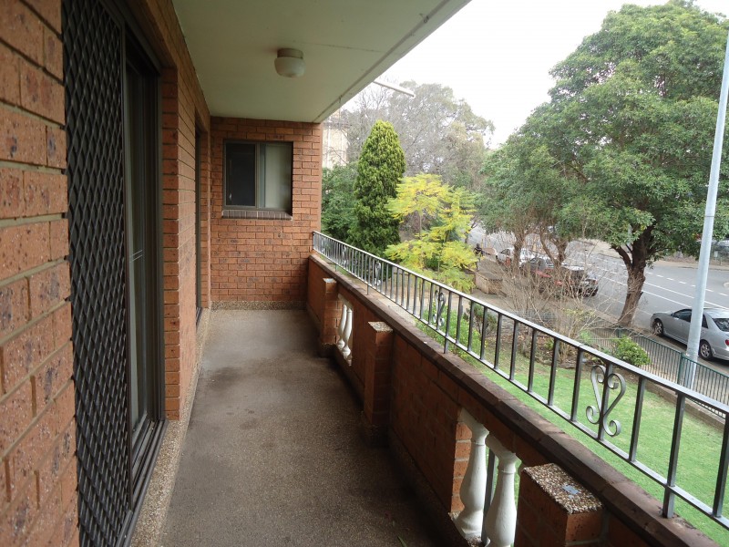 2/191 Hawkesbury Road, Westmead NSW 2145