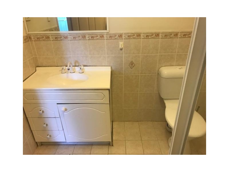 30b Ballandella Road, Toongabbie NSW 2146