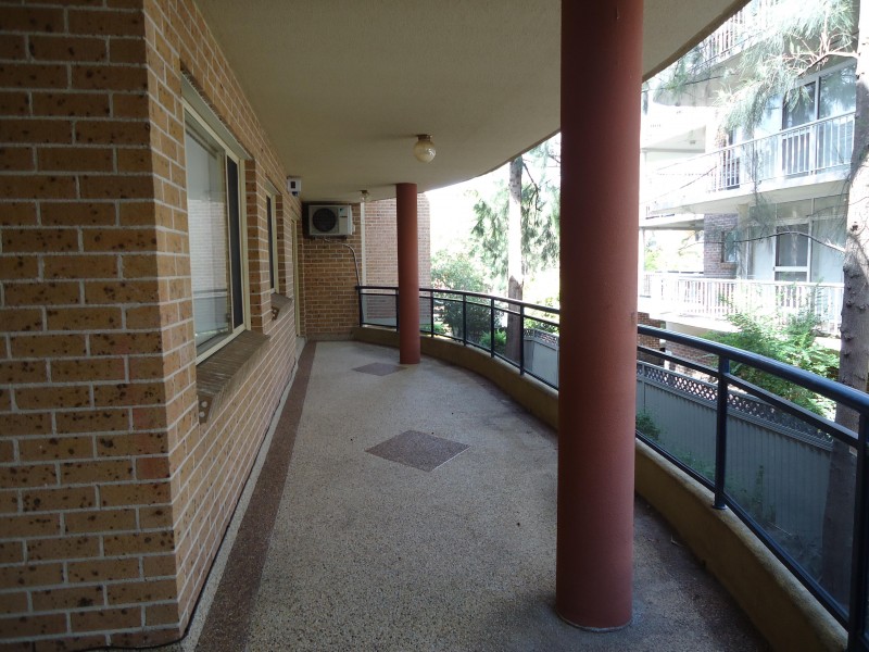 3/21-23 Queens Road, Westmead NSW 2145