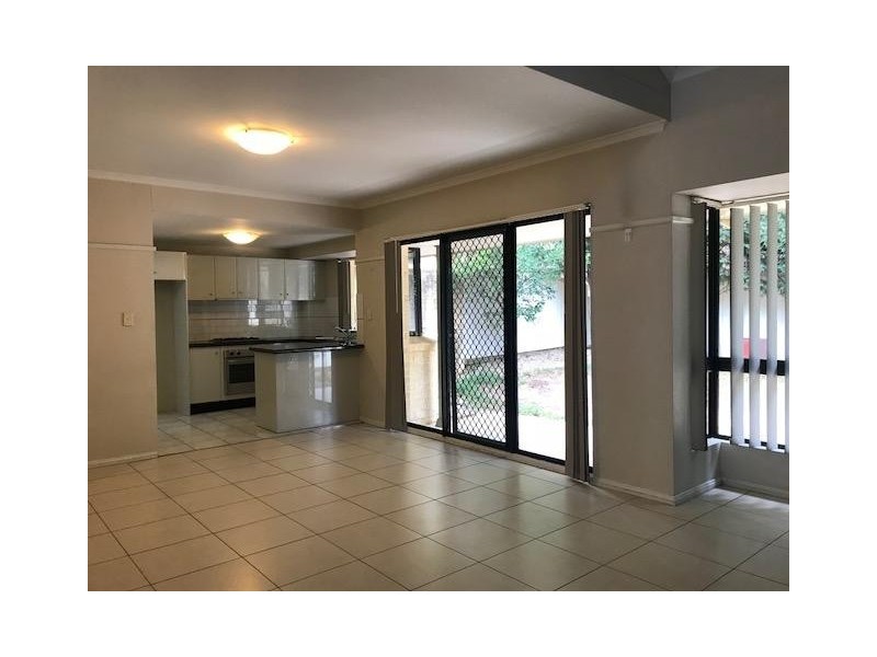 4/14 Campbell Street, Northmead NSW 2152