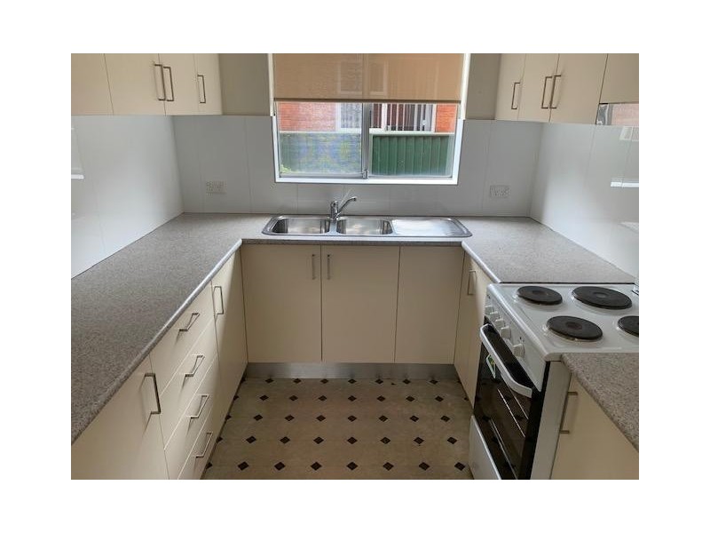 2/43a Grand Avenue, Westmead NSW 2145