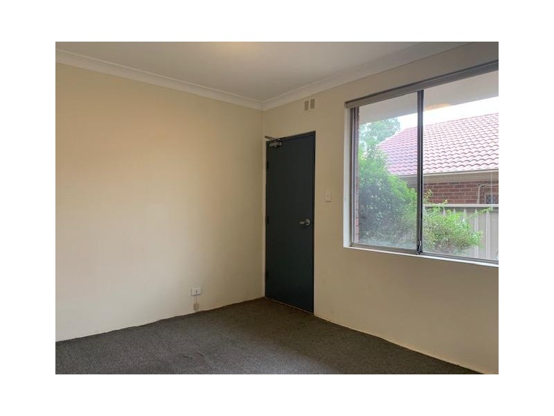 2/43a Grand Avenue, Westmead NSW 2145