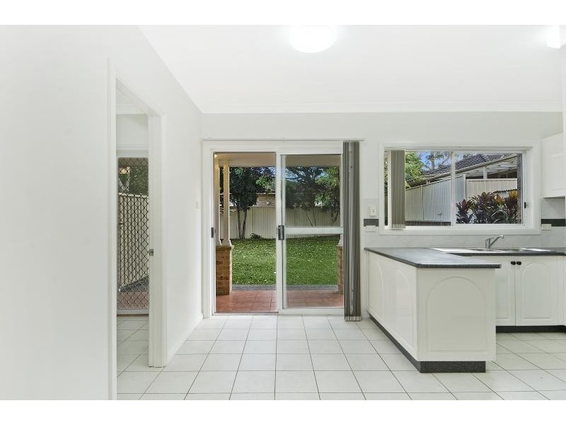 2/196 Targo Road, Girraween NSW 2145