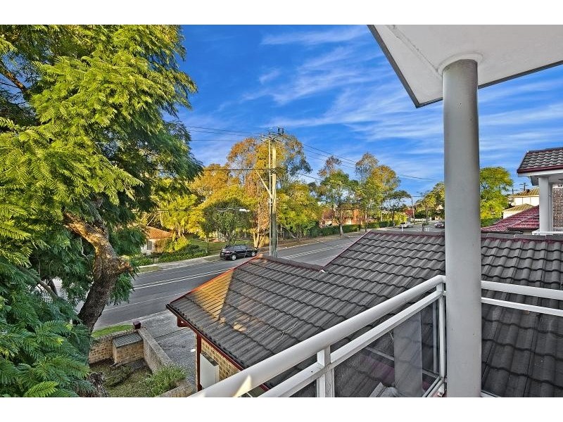 2/196 Targo Road, Girraween NSW 2145