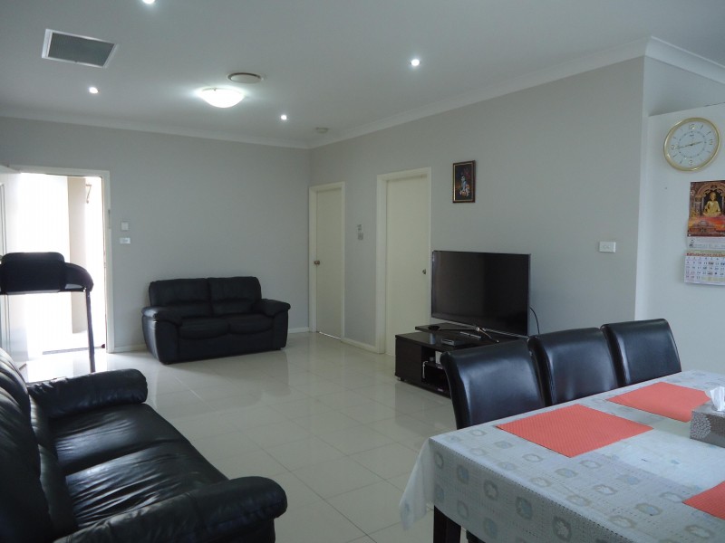 22 Bando Road, Girraween NSW 2145