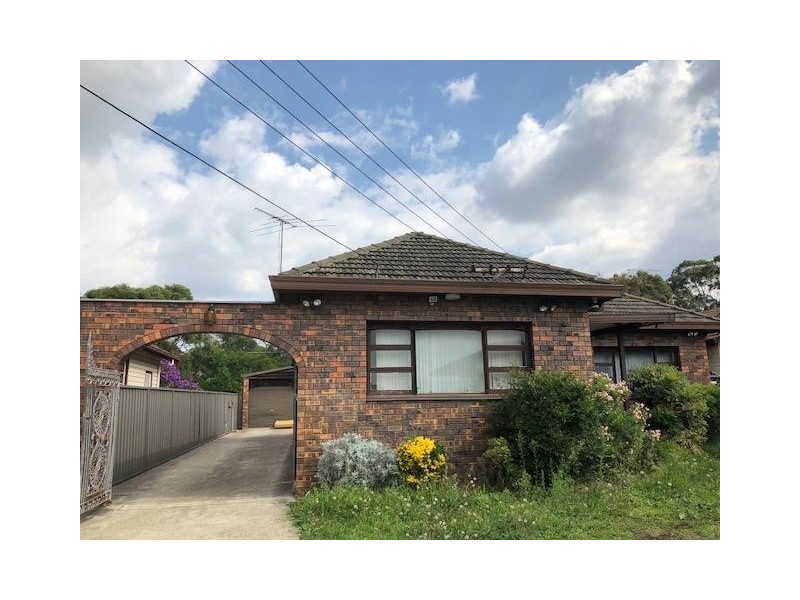 60 Portico Parade, Toongabbie NSW 2146