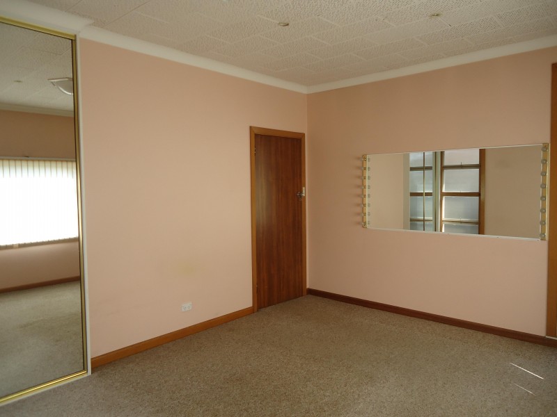 60 Portico Parade, Toongabbie NSW 2146