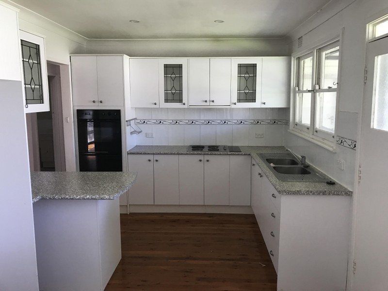 2 Brett Avenue, Constitution Hill NSW 2145