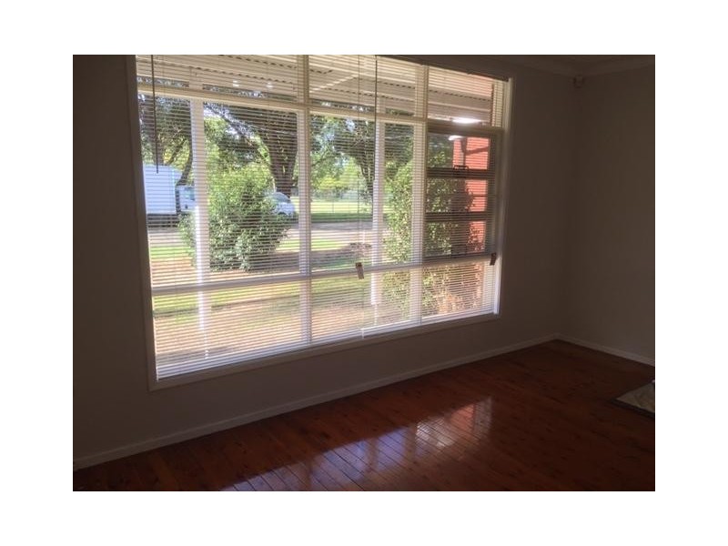 5 Harris Road, Constitution Hill NSW 2145