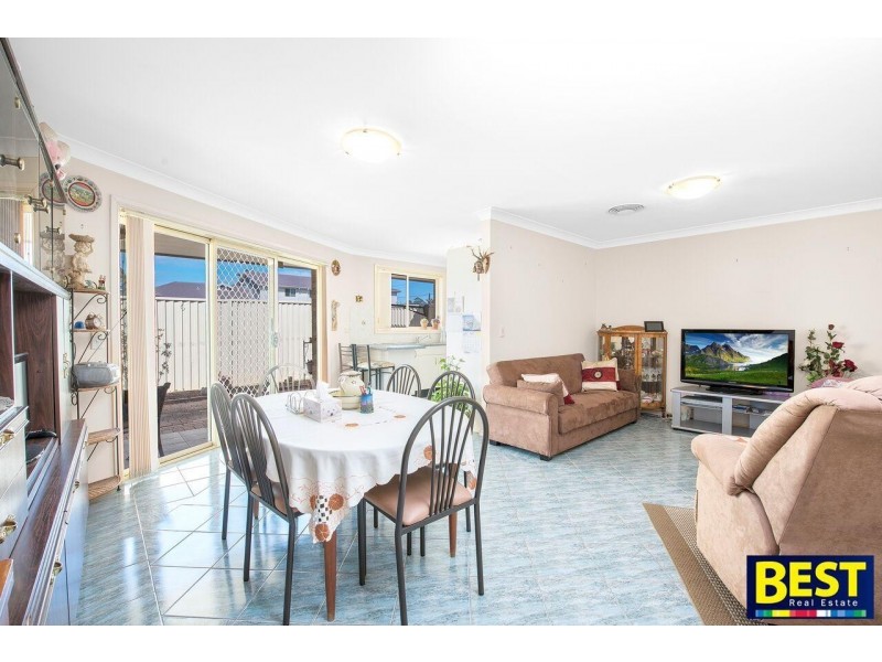 10/31-33 Tungarra Road, Girraween NSW 2145