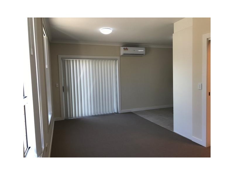5a Graham Avenue, Wentworthville NSW 2145