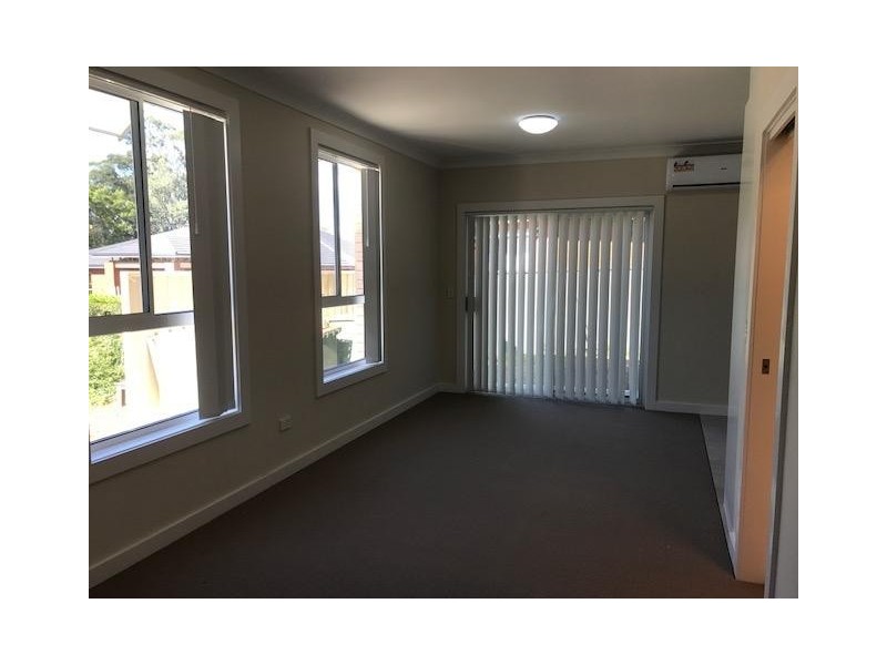 5a Graham Avenue, Wentworthville NSW 2145