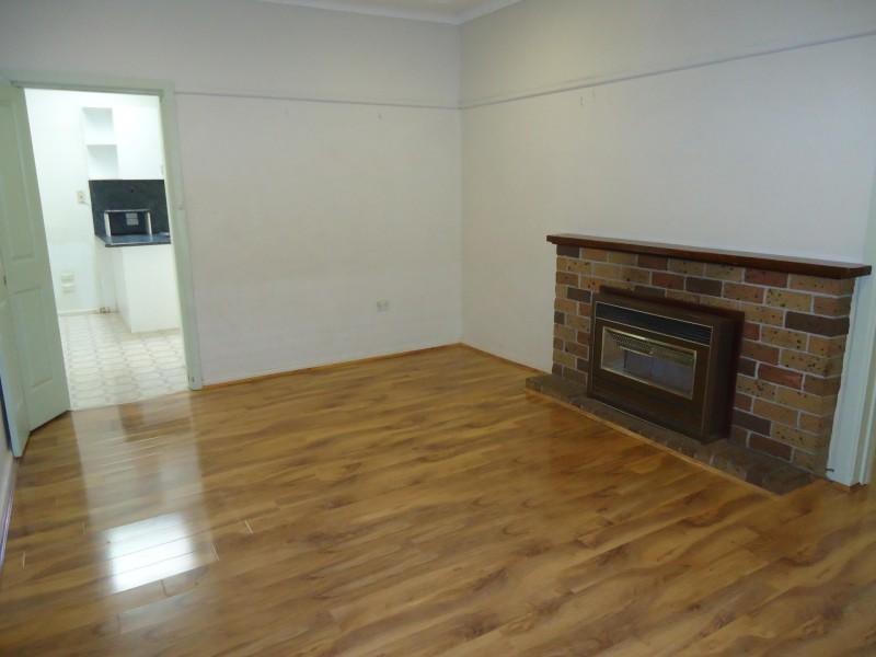 2 Barry Place, Wentworthville NSW 2145