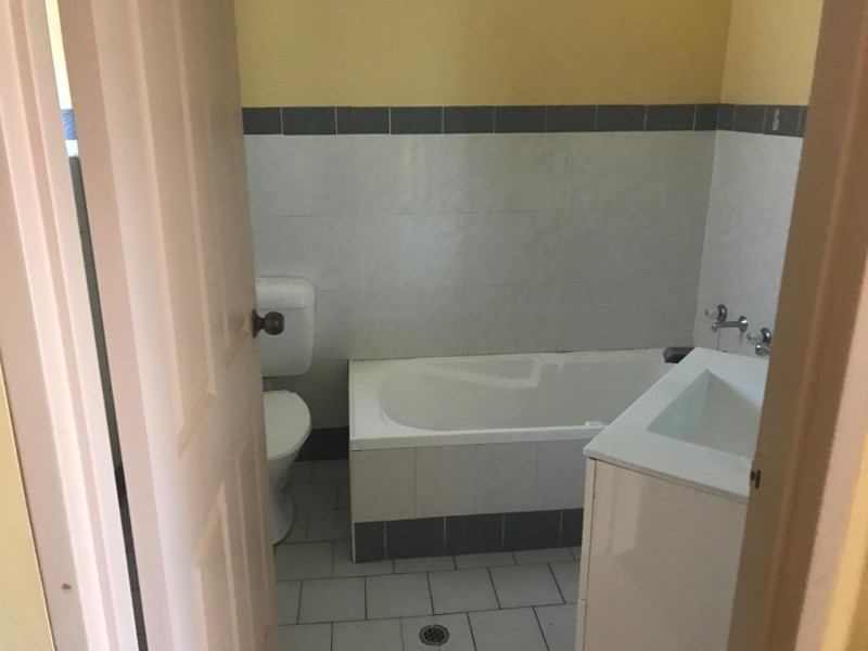 9/249-251 Dunmore Street, Wentworthville NSW 2145