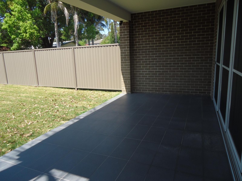 7a Ballandella Road, Toongabbie NSW 2146