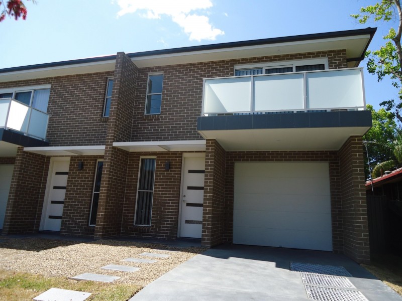 7a Ballandella Road, Toongabbie NSW 2146