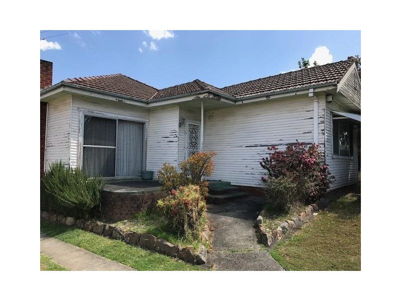 2b Stapleton Street, Wentworthville NSW 2145