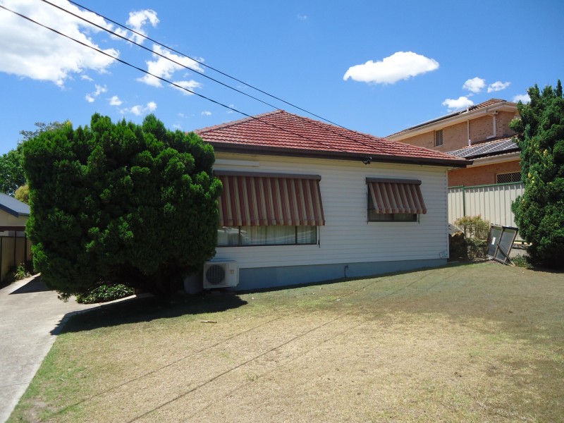 95 Binalong Road, Toongabbie NSW 2146