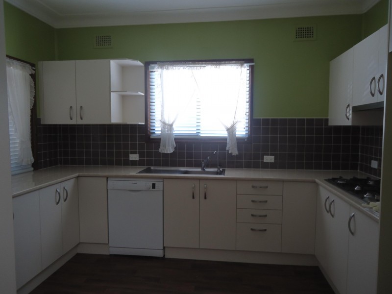 95 Binalong Road, Toongabbie NSW 2146