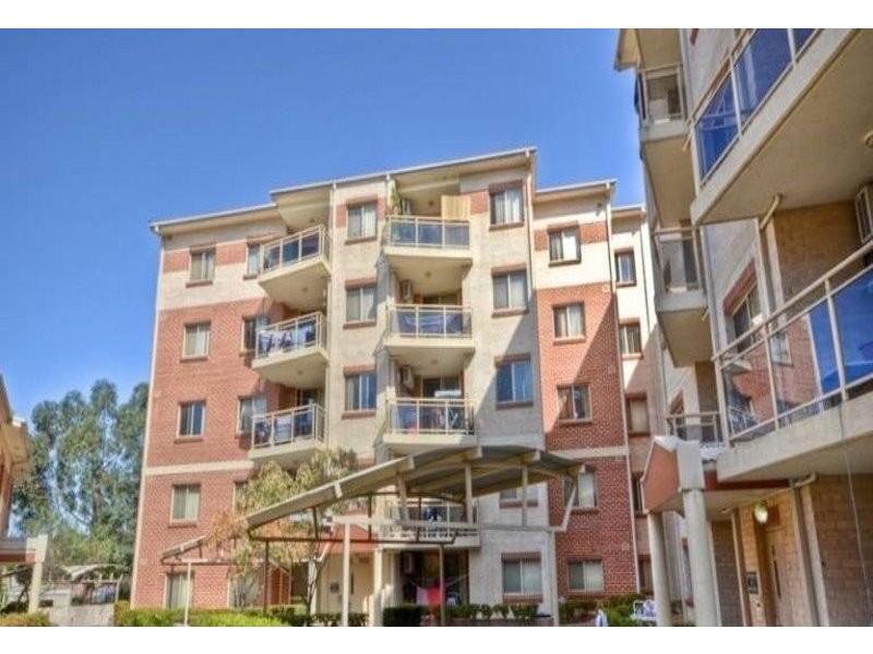 32/2 Wentworth Avenue, Toongabbie NSW 2146