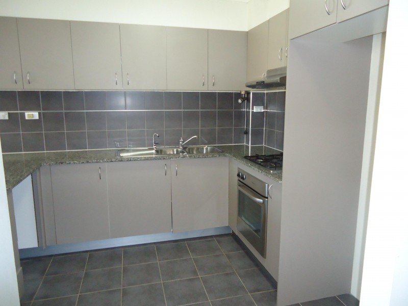 32/2 Wentworth Avenue, Toongabbie NSW 2146