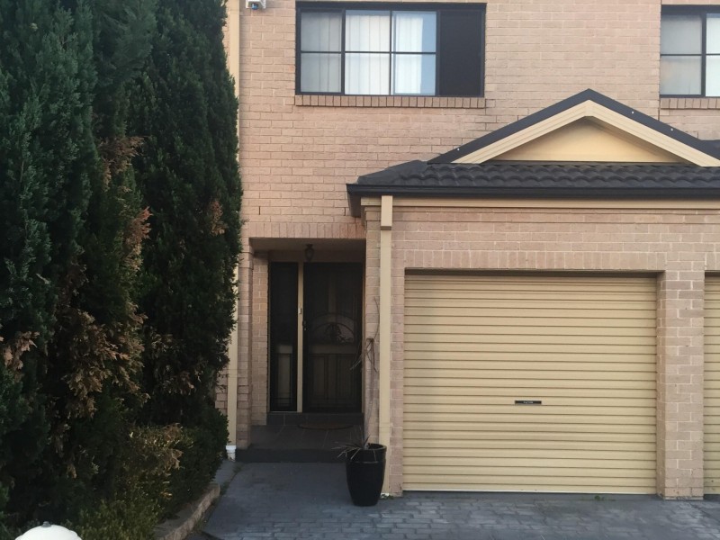 1b Molise Street, Prestons NSW 2170