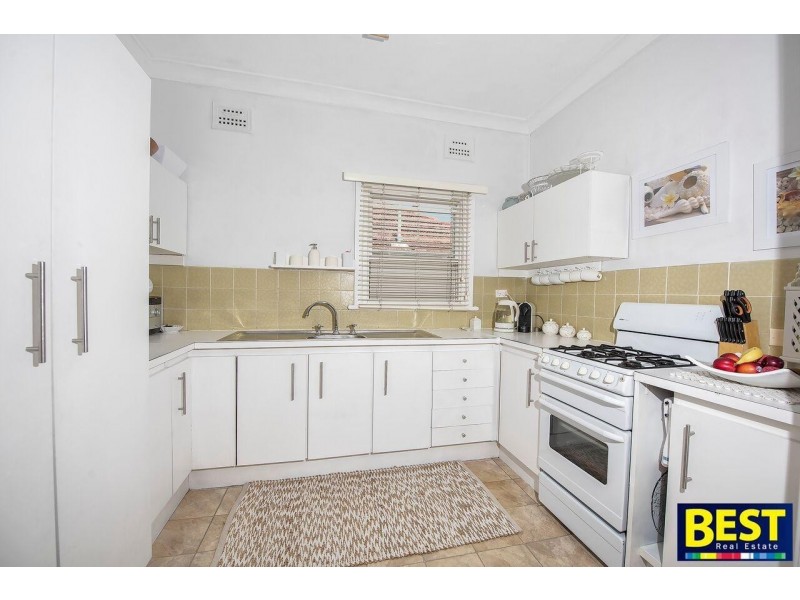 9 Bringelly Avenue, Pendle Hill NSW 2145